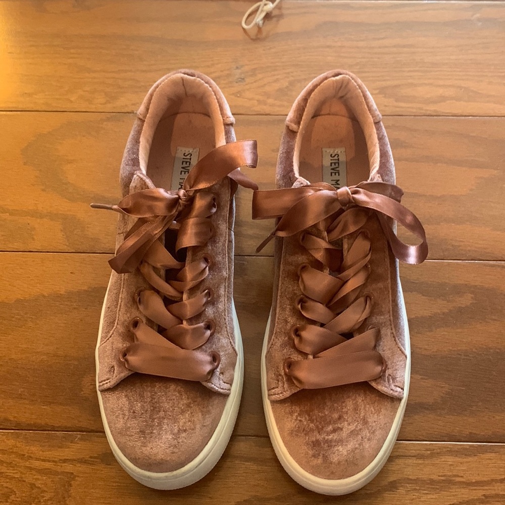 Steve Madden Pink Velvet Sneaker